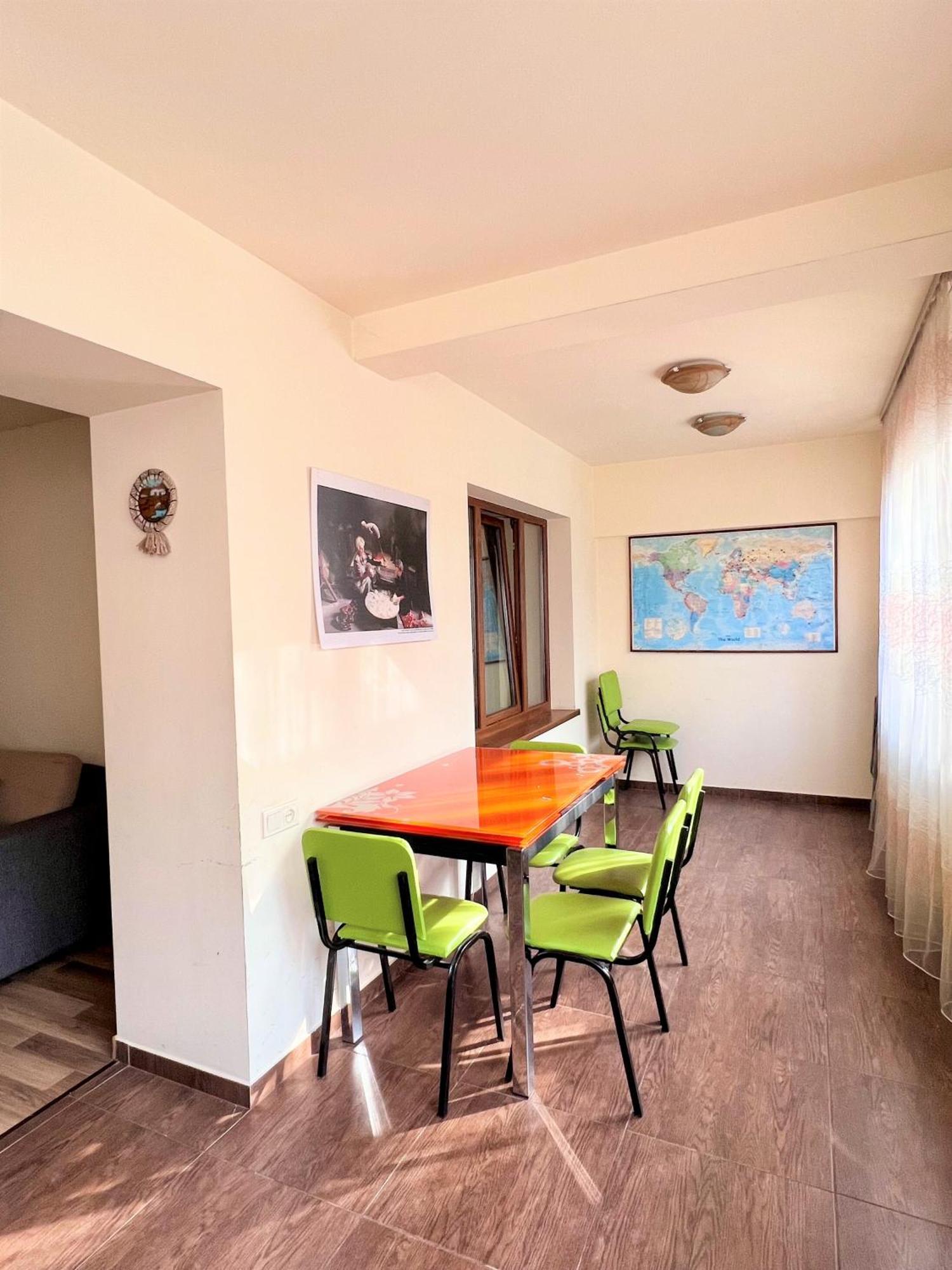 Vernisaj Apt At Republic Square & Ruben Tours Ереван Экстерьер фото